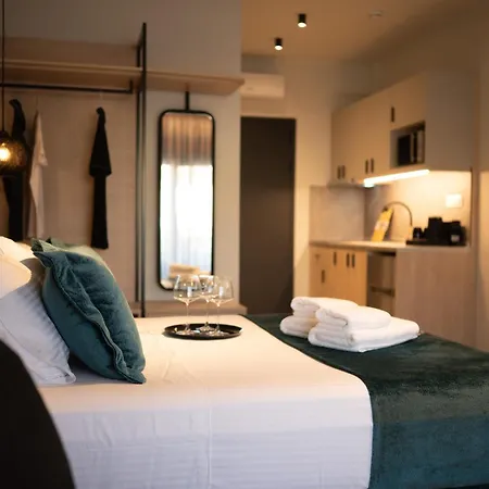 Ottelia Luxury *